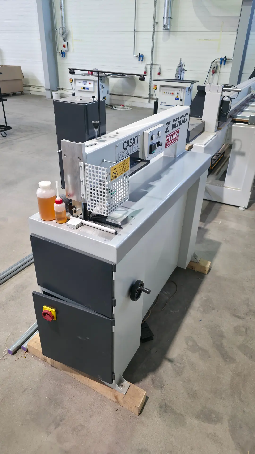 Spajarka do fornirów